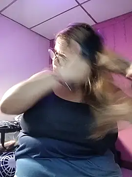 EllisW8 online show from September 24, 2025, 11:02 am