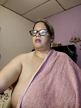 Snapshot of EllisW8 chatting on March 1, 2026, 11:18 pm EllisW8 online show from March 1, 2026, 11:18 pm