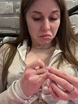 MilissaSee online show from March 5, 2025, 4:02 pm