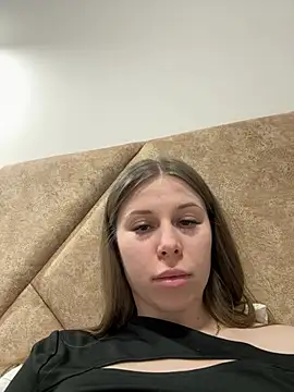 MilissaSee online show from March 17, 2025, 4:01 pm