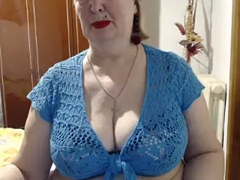 Secretfox online show from February 24, 2025, 3:20 pm