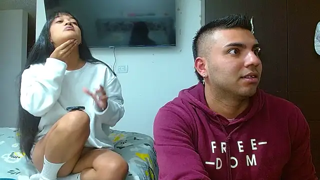 2ScarletandRyan8 online show from December 18, 2024, 9:58 am