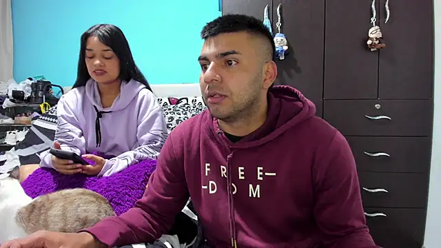 Snapshot of 2ScarletandRyan8 chatting on February 26, 2026, 10:03 am 2ScarletandRyan8 online show from February 26, 2026, 10:03 am