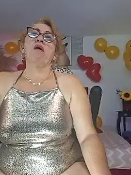 Snapshot of evelin_hott chatting on January 21, 2025, 3:59 am evelin hott online show from January 21, 2025, 3:59 am
