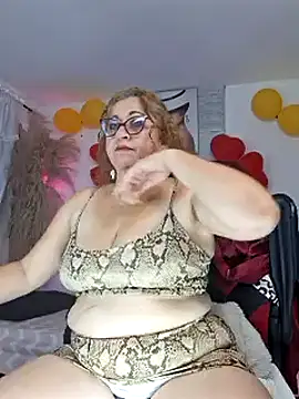 Snapshot of evelin_hott chatting on January 25, 2025, 3:30 am evelin hott online show from January 25, 2025, 3:30 am