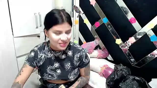 Snapshot of katery_wok11 chatting on October 29, 2025, 3:36 pm katery wok11 online show from October 29, 2025, 3:36 pm