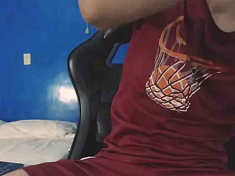 Snapshot of HomeAloneK chatting on October 30, 2025, 7:36 pm HomeAloneK online show from October 30, 2025, 7:36 pm