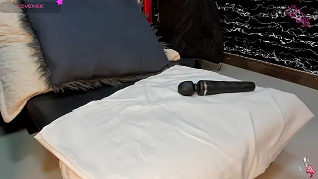 Snapshot of CelesteJonessxx chatting on January 15, 2025, 8:41 am CelesteJonessxx online show from January 15, 2025, 8:41 am