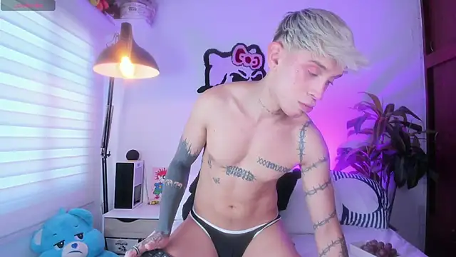KeitaroRaiden online show from January 22, 2025, 9:21 pm