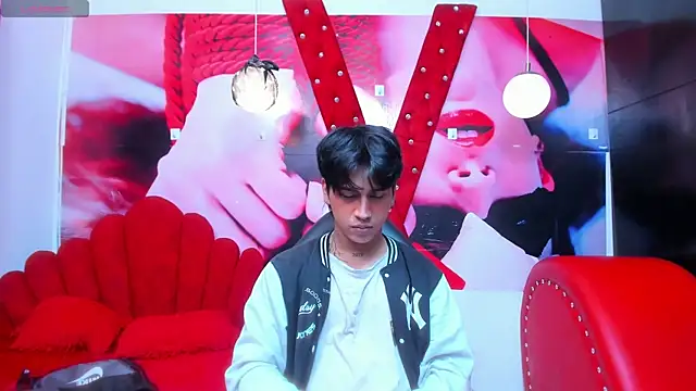 alex 477 online show from October 25, 2025, 11:40 am