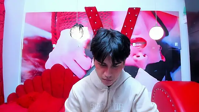 alex 477 online show from November 4, 2025, 11:53 am