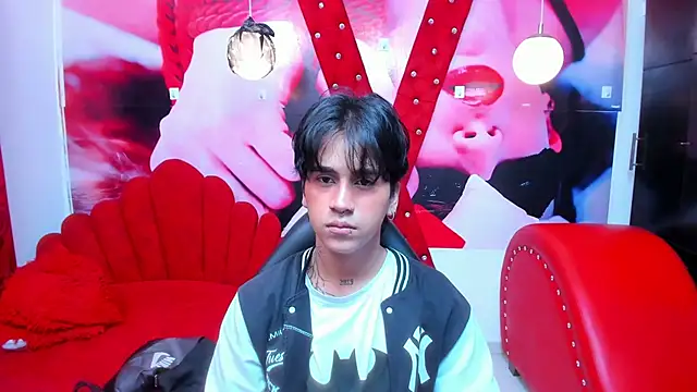 alex 477 online show from November 25, 2025, 11:32 am