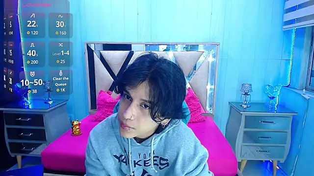 alex 477 online show from April 23, 2026, 11:42 am