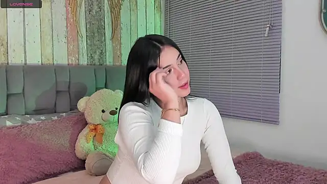 Snapshot of Gigi-bom chatting on December 20, 2024, 12:08 am Gigi-bom online show from December 20, 2024, 12:08 am