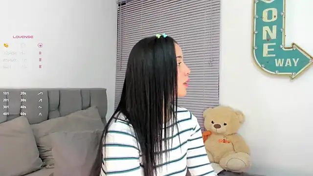 Gigi-bom online show from October 6, 2025, 12:41 am