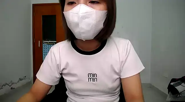 Snapshot of Michiko1 chatting on February 3, 2025, 6:24 am Michiko1 online show from February 3, 2025, 6:24 am