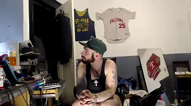 Snapshot of sledge901 chatting on February 7, 2025, 8:20 pm sledge901 online show from February 7, 2025, 8:20 pm