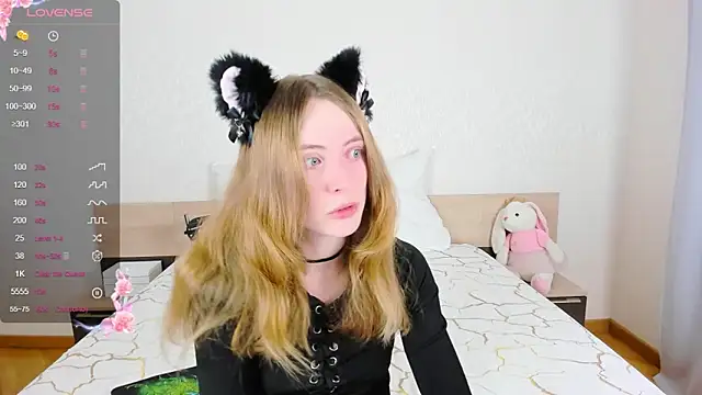 Cowell Adelina online show from October 4, 2025, 10:24 am