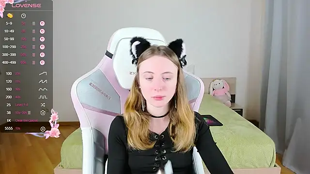 Cowell Adelina online show from October 13, 2025, 9:42 am