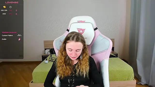 Cowell Adelina online show from November 7, 2025, 8:03 am