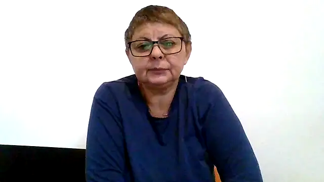 roseblak42 online show from October 9, 2025, 2:15 pm