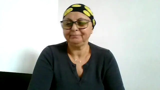 roseblak42 online show from November 15, 2025, 12:45 pm