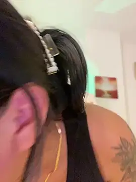 Snapshot of Alessiasex_ chatting on January 4, 2025, 1:42 pm Alessiasex online show from January 4, 2025, 1:42 pm