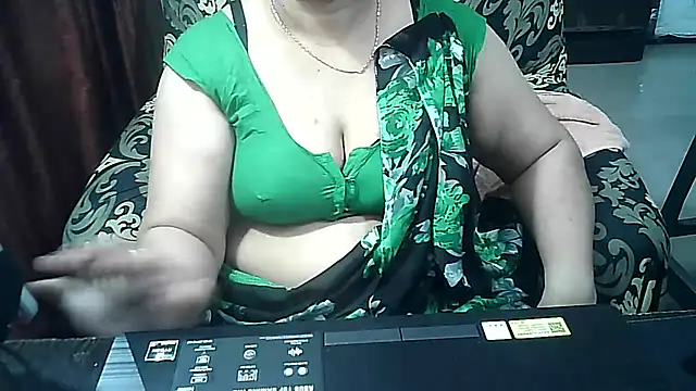 Punambhabisexy online show from September 29, 2025, 6:35 pm
