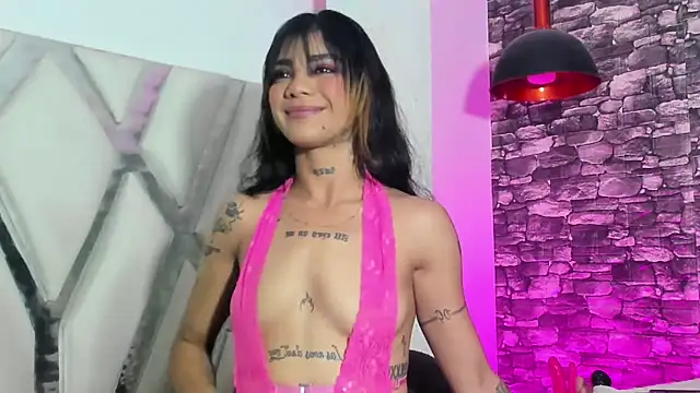 Trinna harperr online show from December 31, 2024, 5:55 am