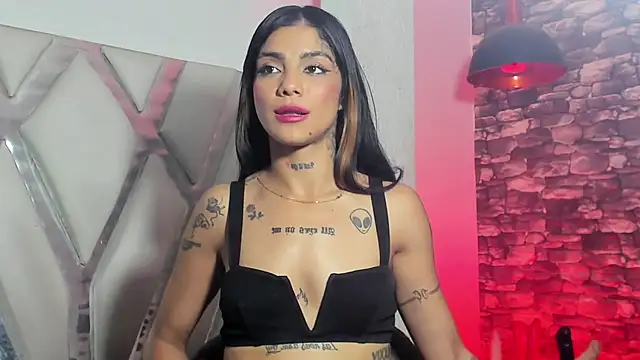 Trinna harperr online show from January 3, 2025, 11:03 am