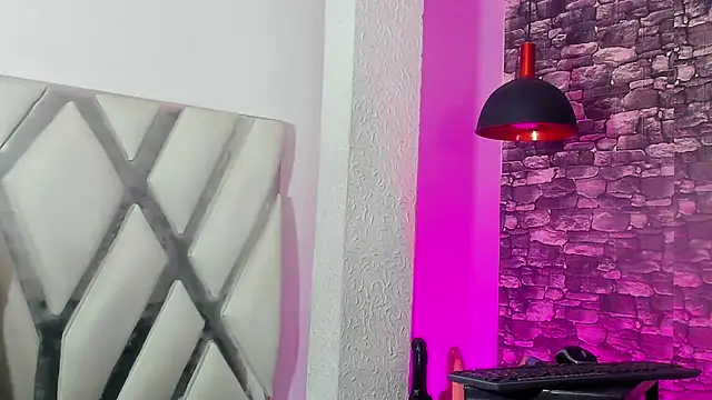 Trinna harperr online show from January 27, 2025, 4:20 am