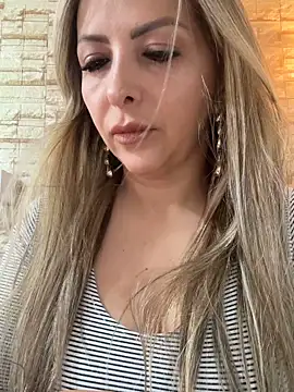  Abril-Office1 online show from June 19, 2026, 3:16 pm