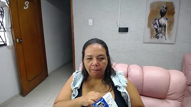 Penelope Nipples  online show from September 25, 2025, 12:09 pm