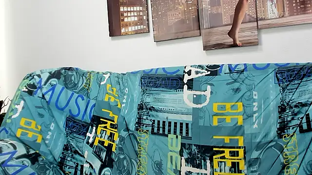 Snapshot of Tiny_JuJu chatting on March 4, 2026, 1:11 am Tiny JuJu online show from March 4, 2026, 1:11 am