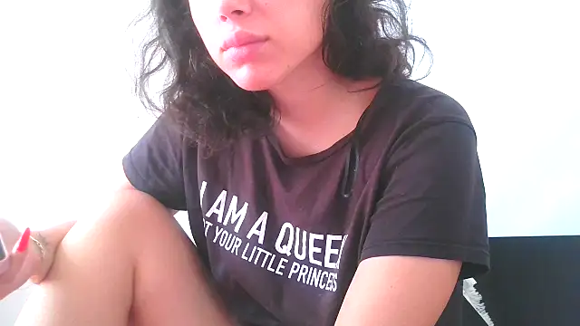 Snapshot of LovelyJulliette chatting on September 20, 2025, 12:39 pm LovelyJulliette online show from September 20, 2025, 12:39 pm