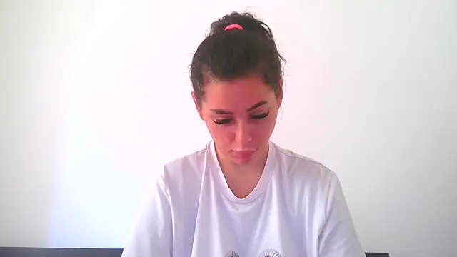 Snapshot of LovelyJulliette chatting on September 21, 2025, 1:02 pm LovelyJulliette online show from September 21, 2025, 1:02 pm