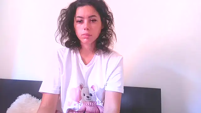 Snapshot of LovelyJulliette chatting on September 22, 2025, 10:17 am LovelyJulliette online show from September 22, 2025, 10:17 am