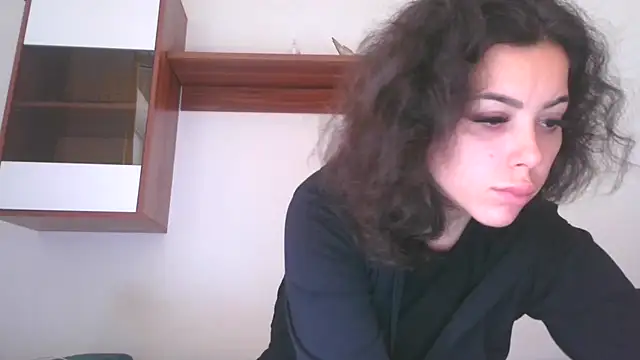 Snapshot of LovelyJulliette chatting on October 14, 2025, 12:06 pm LovelyJulliette online show from October 14, 2025, 12:06 pm