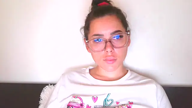 Snapshot of LovelyJulliette chatting on October 24, 2025, 11:28 am LovelyJulliette online show from October 24, 2025, 11:28 am