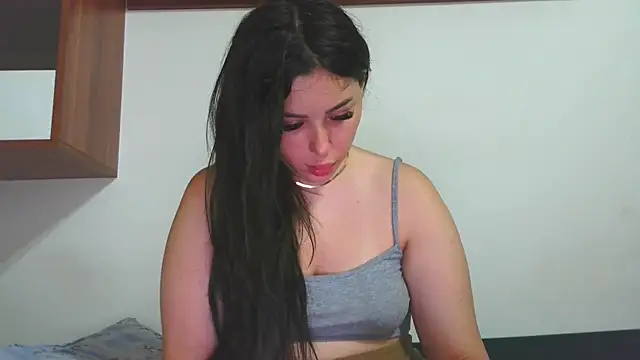 LovelyJulliette online show from June 30, 2026, 6:09 pm