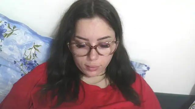 LovelyJulliette online show from July 9, 2026, 3:38 pm