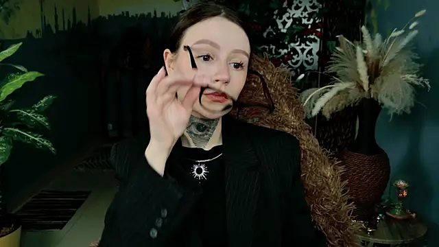 Snapshot of VeliraBraitberg chatting on March 4, 2026, 1:17 pm VeliraBraitberg online show from March 4, 2026, 1:17 pm