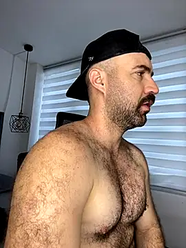 Snapshot of ADONIS_ART01 chatting on October 22, 2025, 1:44 pm ADONIS ART01 online show from October 22, 2025, 1:44 pm