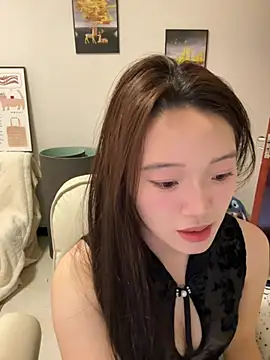 Snapshot of rose-u chatting on January 2, 2025, 2:54 am rose-u online show from January 2, 2025, 2:54 am