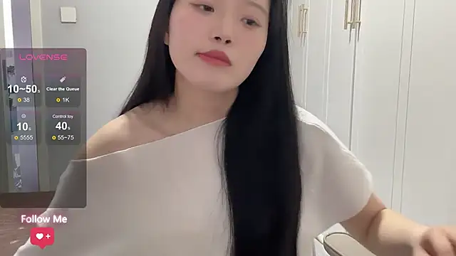 Snapshot of rose-u chatting on March 5, 2026, 1:23 am rose-u online show from March 5, 2026, 1:23 am