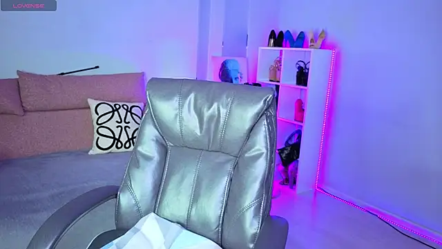  MIURA  online show from November 21, 2025, 12:54 am