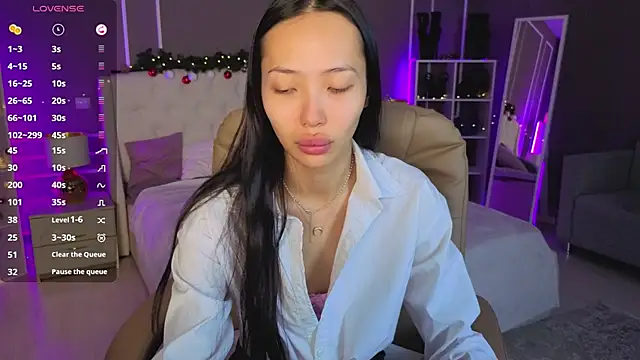  MIURA  online show from December 19, 2025, 1:01 am