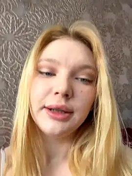 AmmyHot online show from November 6, 2025, 4:57 am