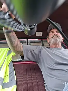 Hotbodyscottie online show from March 16, 2026, 4:55 pm