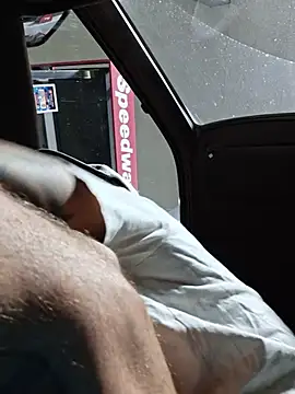 Hotbodyscottie online show from July 15, 2026, 9:14 am
